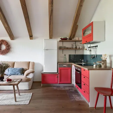 Edelraute Apartment *